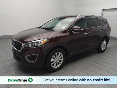 Used 2016 Kia Sorento LX w/ LX Convenience Package image 1