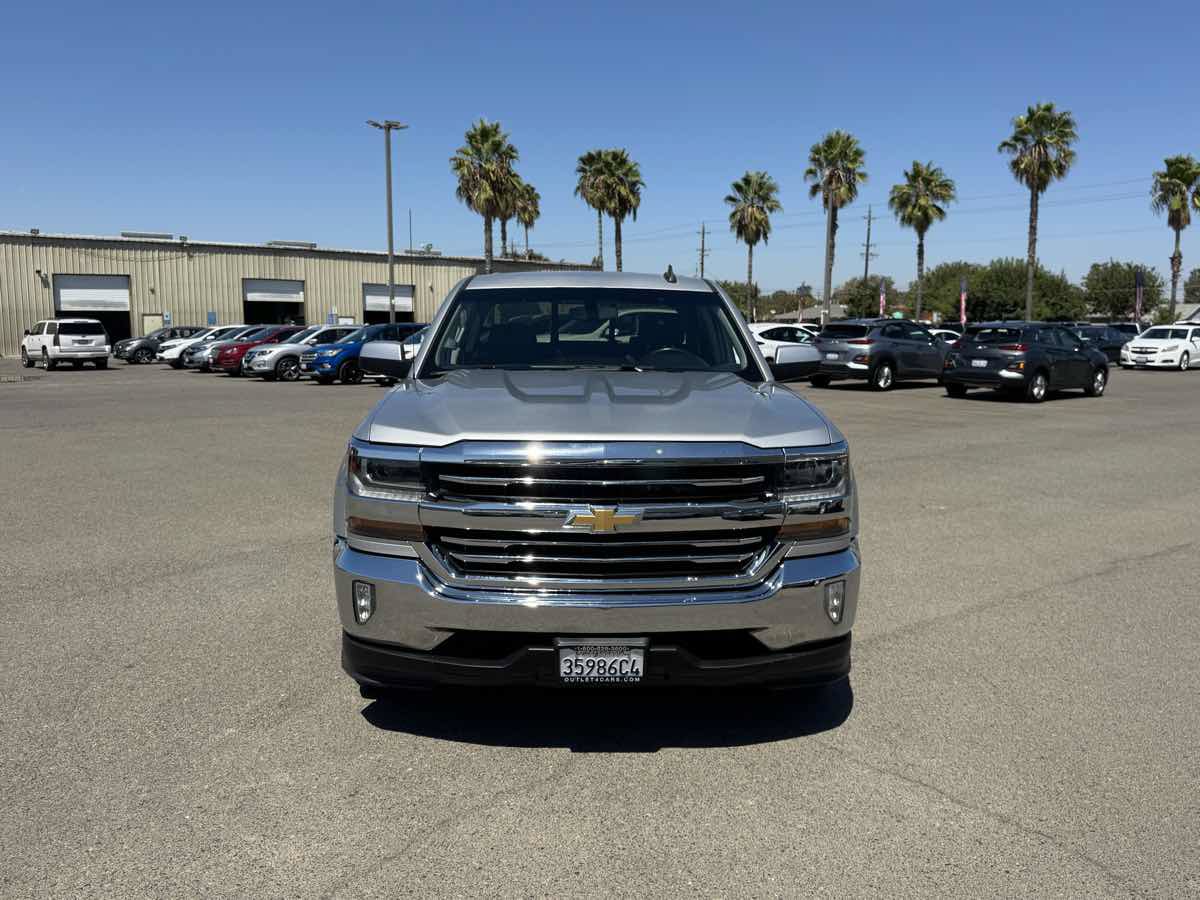 Used 2018 Chevrolet Silverado 1500 LT w/ All Star Edition AWD/4WD image 4