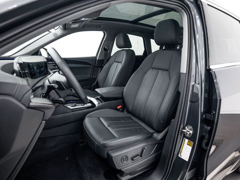 Used 2025 Audi Q5 Premium Plus w/ Premium Plus AWD/4WD image 11