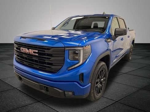 Used 2022 GMC Sierra 1500 Elevation AWD/4WD image 3