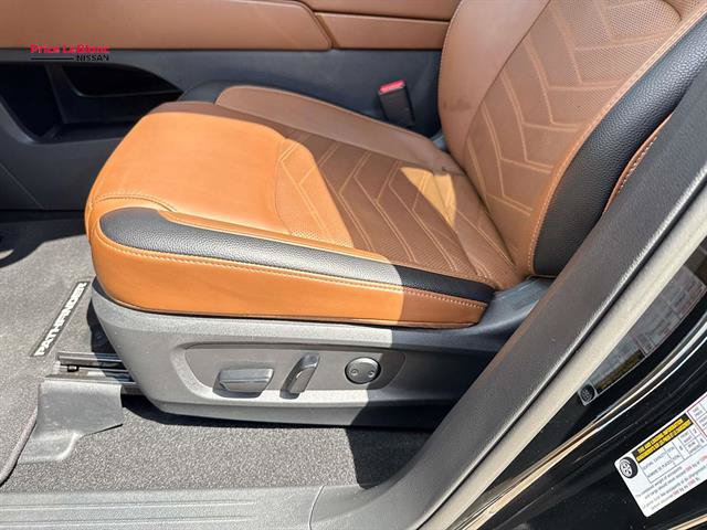 Certified 2025 Nissan Pathfinder Platinum w/ Cargo Package FWD image 18