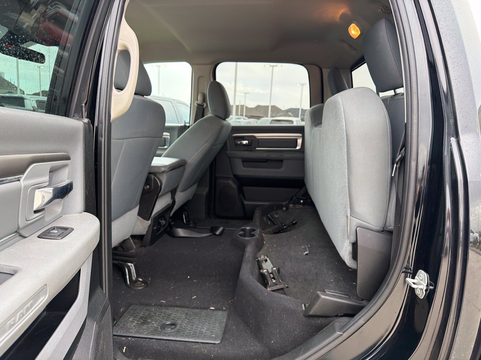 Used 2020 RAM 1500 Classic SLT RWD image 13