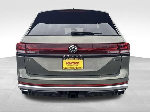 New 2026 Volkswagen Atlas Peak Edition image 6