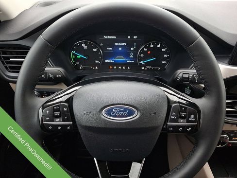Used 2022 Ford Escape SE w/ Convenience Package FWD image 19