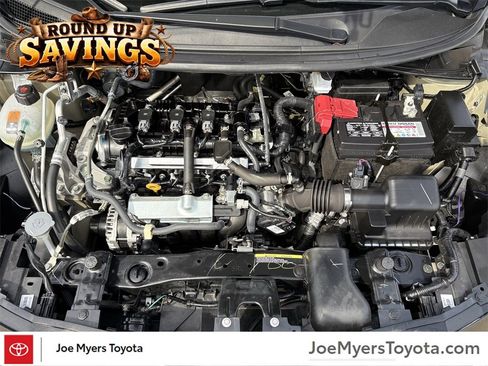 Used 2025 Nissan Versa SV image 29