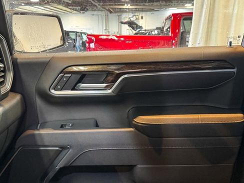 New 2026 GMC Sierra 1500 Elevation image 38