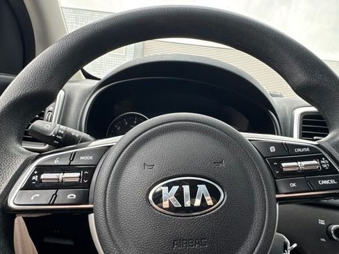 Used 2022 Kia Sportage LX FWD image 19