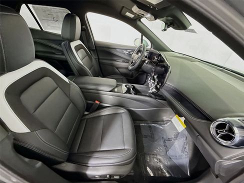 New 2026 Chevrolet Blazer EV LT image 21