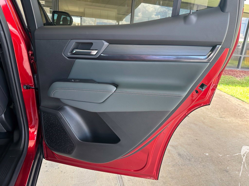 New 2027 GMC Terrain AT4 w/ Convenience Package III AWD/4WD image 33
