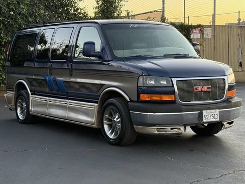 Used 2003 GMC Savana 1500 AWD w/ Preferred Equipment Group 4 image 3