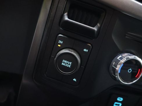 Used 2024 Ford F150 XLT AWD/4WD image 27