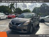 Used 2013 Nissan Versa SV image 4
