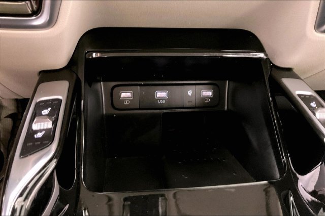 Certified 2022 Kia Sorento SX FWD image 15