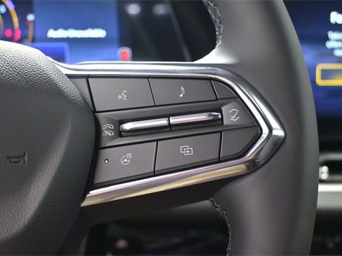 New 2026 Chevrolet Equinox LT w/ Convenience Package II image 19