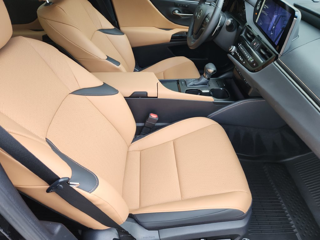Certified 2024 Lexus ES 350 w/ Premium Package FWD image 14