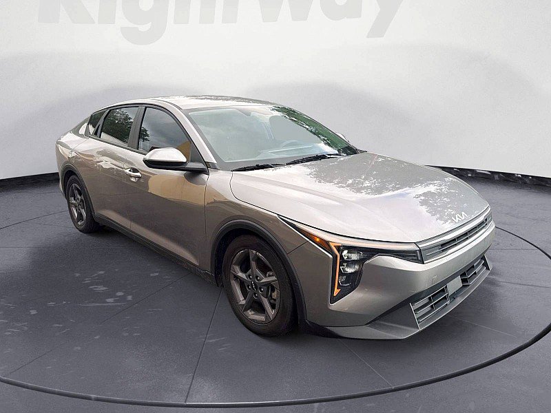 Used 2025 Kia K4 FWD image 7