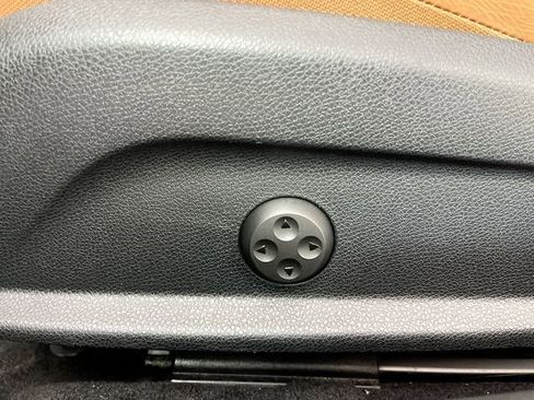 Used 2018 Mercedes-Benz C 300 Cabriolet image 14