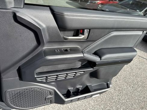 New 2025 Toyota 4Runner Limited image 16