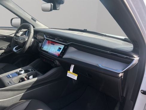 New 2026 Jeep Cherokee Limited image 37