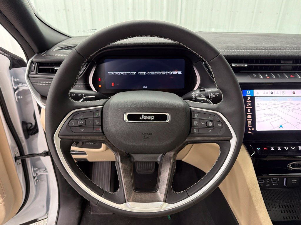 New 2027 Jeep Grand Cherokee Limited AWD/4WD image 19