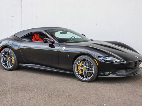Certified 2025 Ferrari Roma Spider RWD image 27