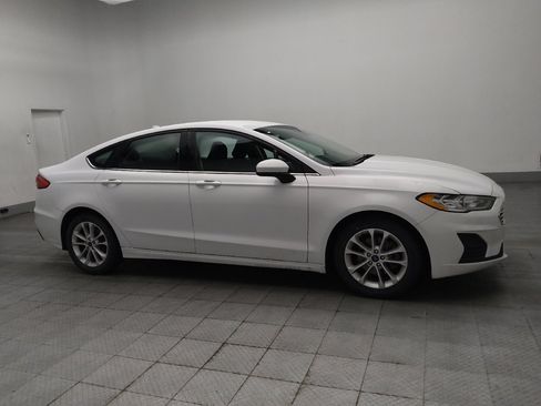 Used 2020 Ford Fusion SE FWD image 11