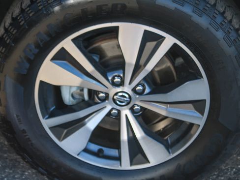 Used 2019 Nissan Murano SV w/ Premium Package FWD image 10