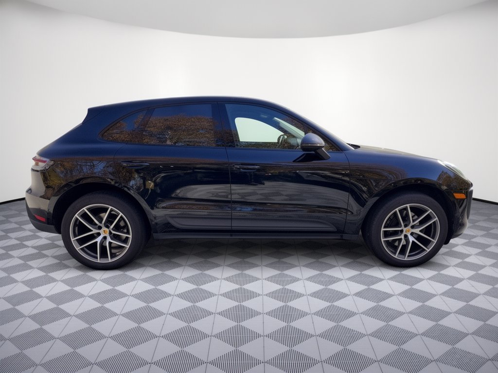 Used 2023 Porsche Macan AWD/4WD image 8
