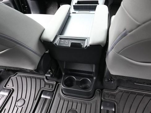 Certified 2026 Toyota Sienna XLE AWD/4WD image 20