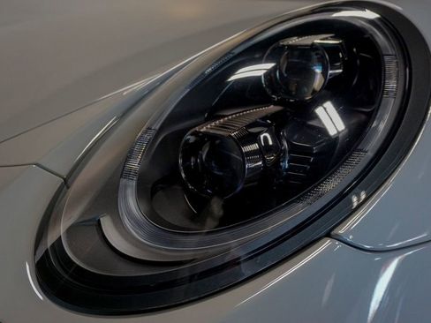 Used 2018 Porsche 911 GT3 image 91