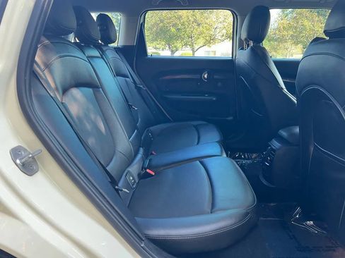 Used 2017 MINI Cooper Clubman S image 8
