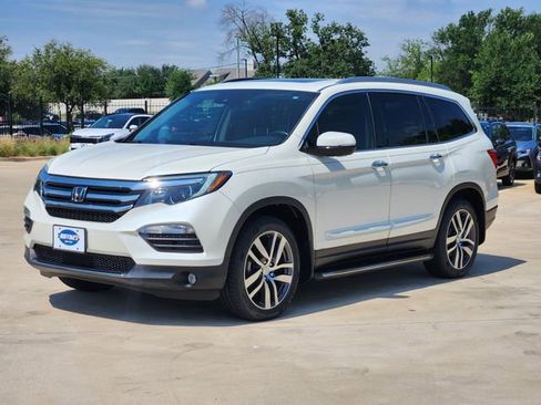 Used 2017 Honda Pilot Elite image 3