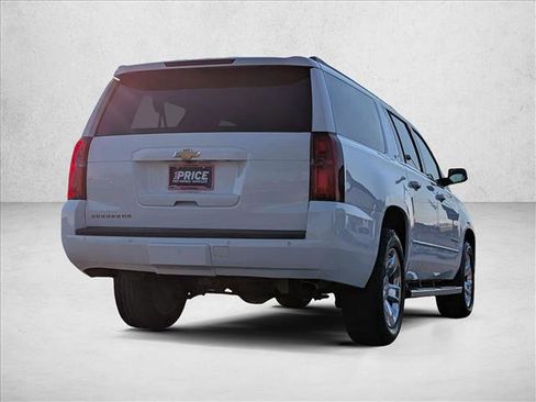 Used 2018 Chevrolet Suburban LT w/ LT Signature Package image 5