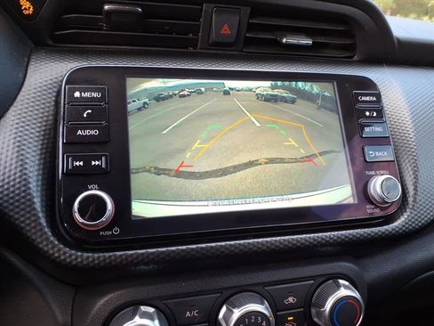 Used 2023 Nissan Kicks SV image 17