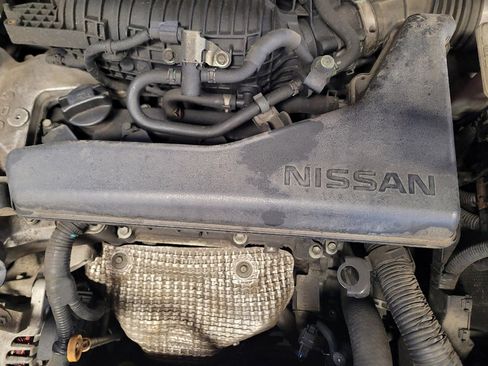 Used 2016 Nissan Rogue SV FWD image 30