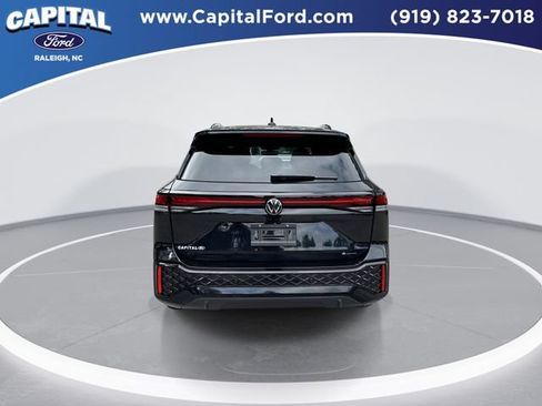 Used 2026 Volkswagen Tiguan SE R-Line AWD/4WD image 7