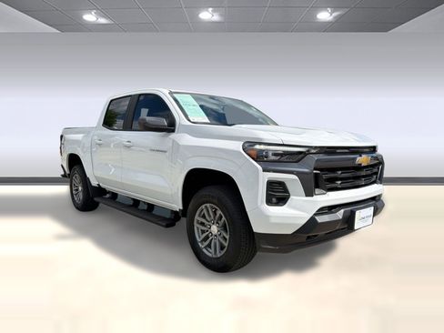 Used 2024 Chevrolet Colorado LT w/ LT Convenience Package III image 7