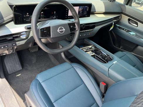 New 2026 Nissan Murano Platinum w/ Cargo Package AWD/4WD image 16
