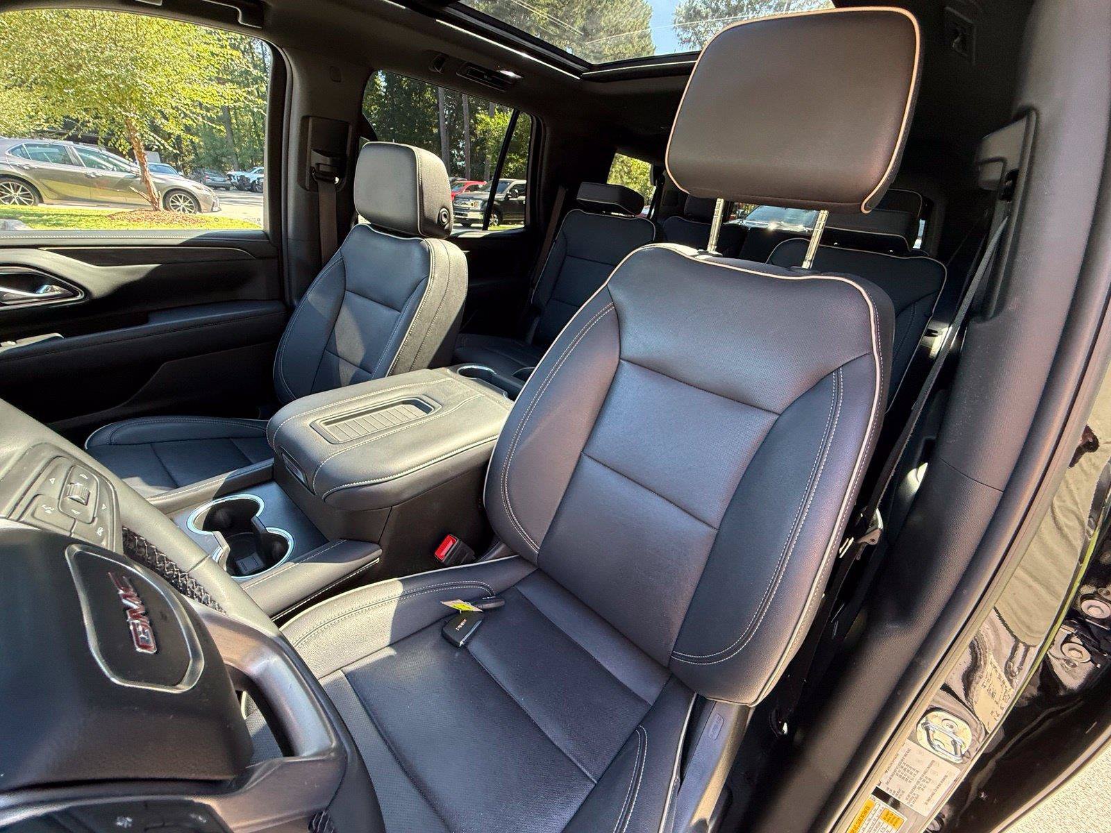Used 2023 GMC Yukon SLT w/ SLT Premium Package RWD image 52