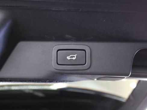 Used 2016 Land Rover Range Rover Sport HSE AWD/4WD image 26