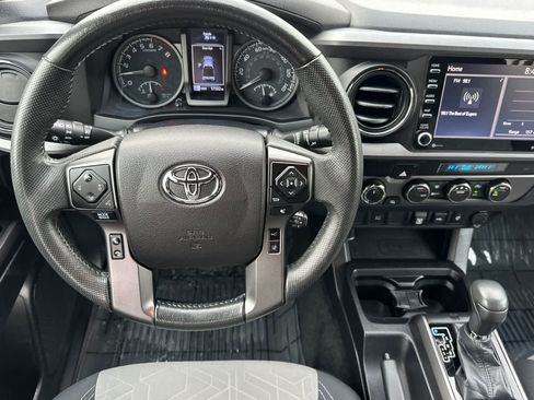 Used 2021 Toyota Tacoma TRD Off-Road image 14