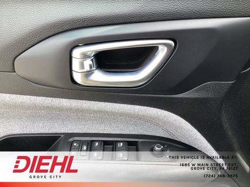 Used 2022 Jeep Compass Latitude AWD/4WD image 23
