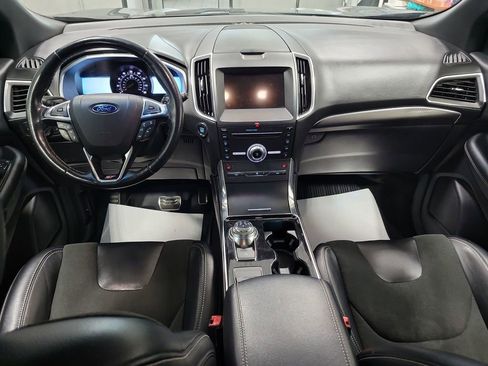 Used 2019 Ford Edge ST AWD/4WD image 3