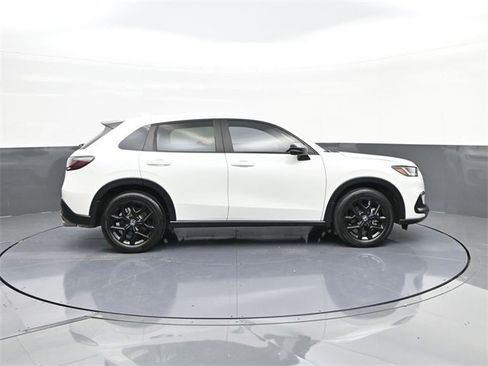 Used 2023 Honda HR-V Sport image 24