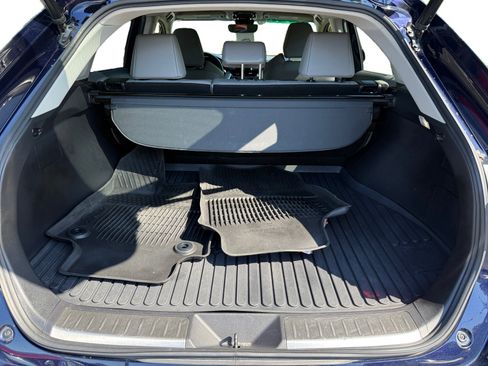 Used 2021 Toyota Venza XLE AWD/4WD image 17