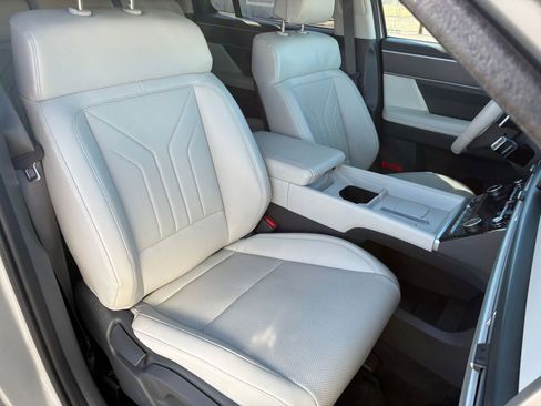 Used 2025 Hyundai Santa Fe SEL image 40