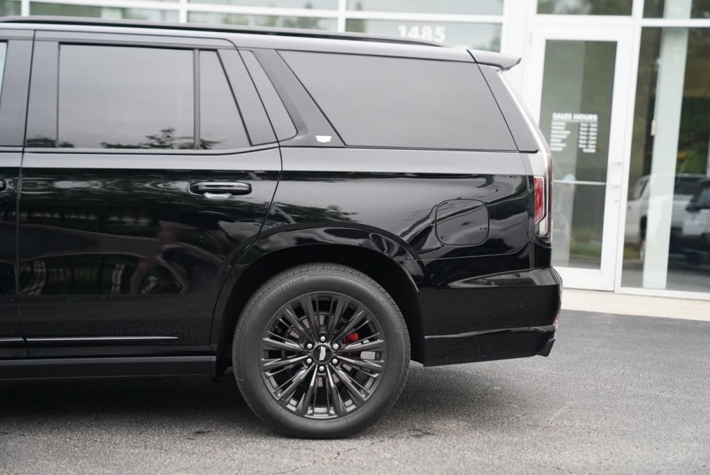 Used 2023 Cadillac Escalade V w/ LPO, ONYX Package AWD/4WD image 10