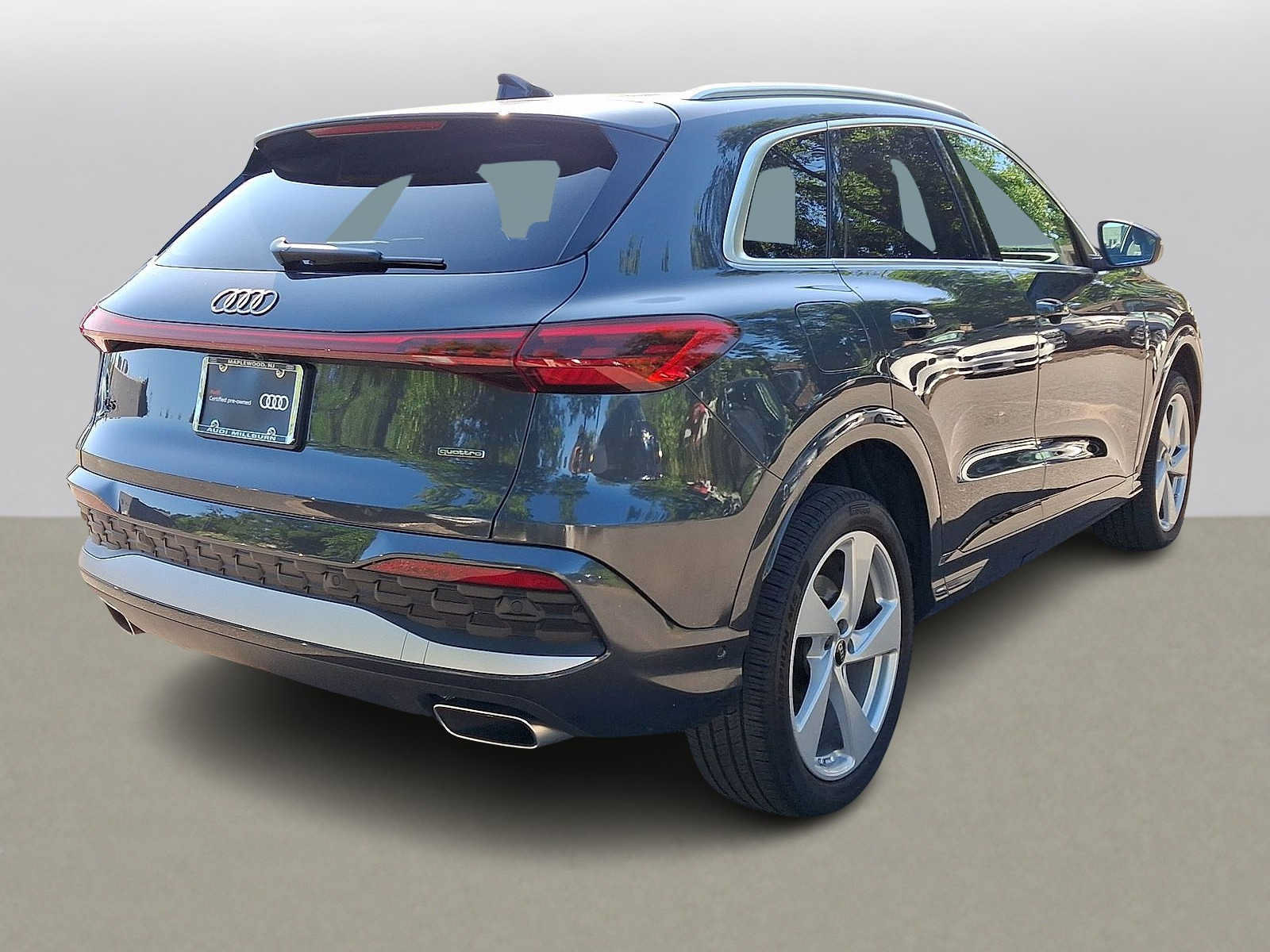 Certified 2025 Audi Q5 Premium Plus w/ Premium Plus AWD/4WD image 31