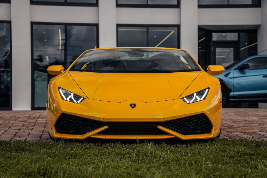 Used 2016 Lamborghini Huracan LP 610-4 AWD/4WD image 9