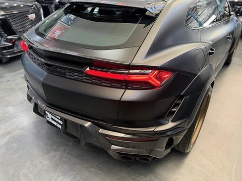 Used 2025 Lamborghini Urus SE AWD/4WD image 7